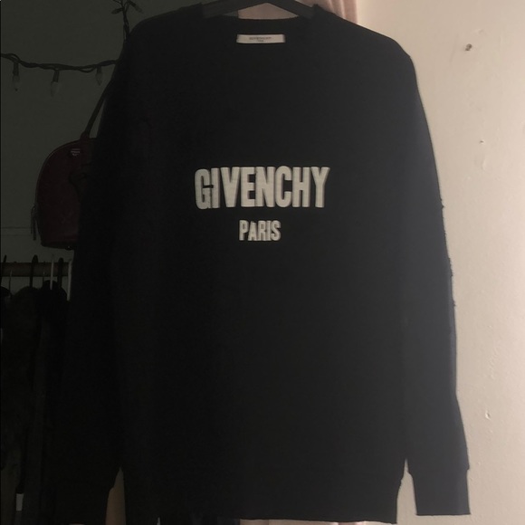 Givenchy sweater size S